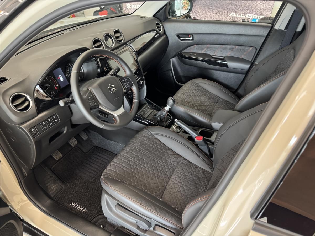 Suzuki Vitara, 1,4 Elegance Allgrip Black ed. - fotka 4