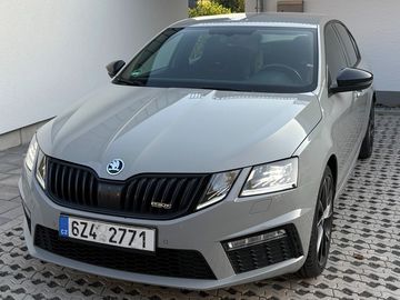RS 2.0 TSI 180 kW