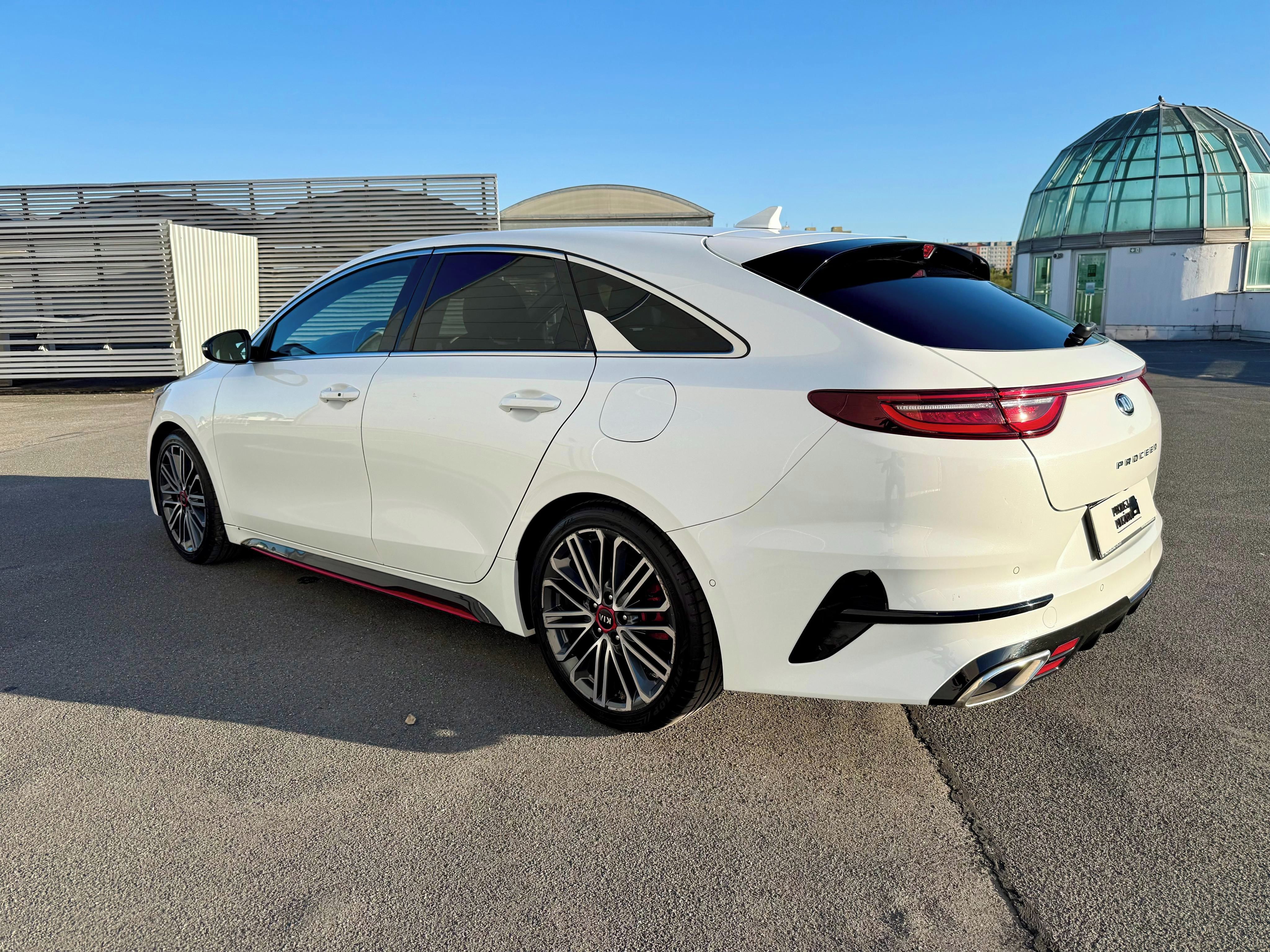 Kia Pro_cee´d, 1,6 T-GDi 7DCT GT - fotka 3