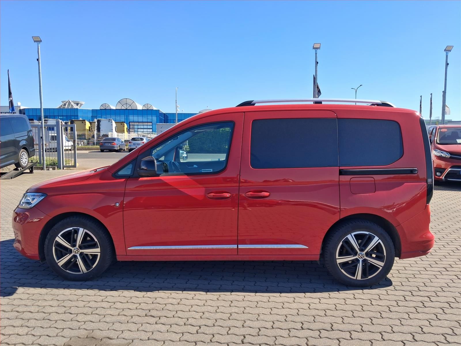 Volkswagen Caddy, 2.0 TDI, 5Míst, Klima, ČR - fotka 3