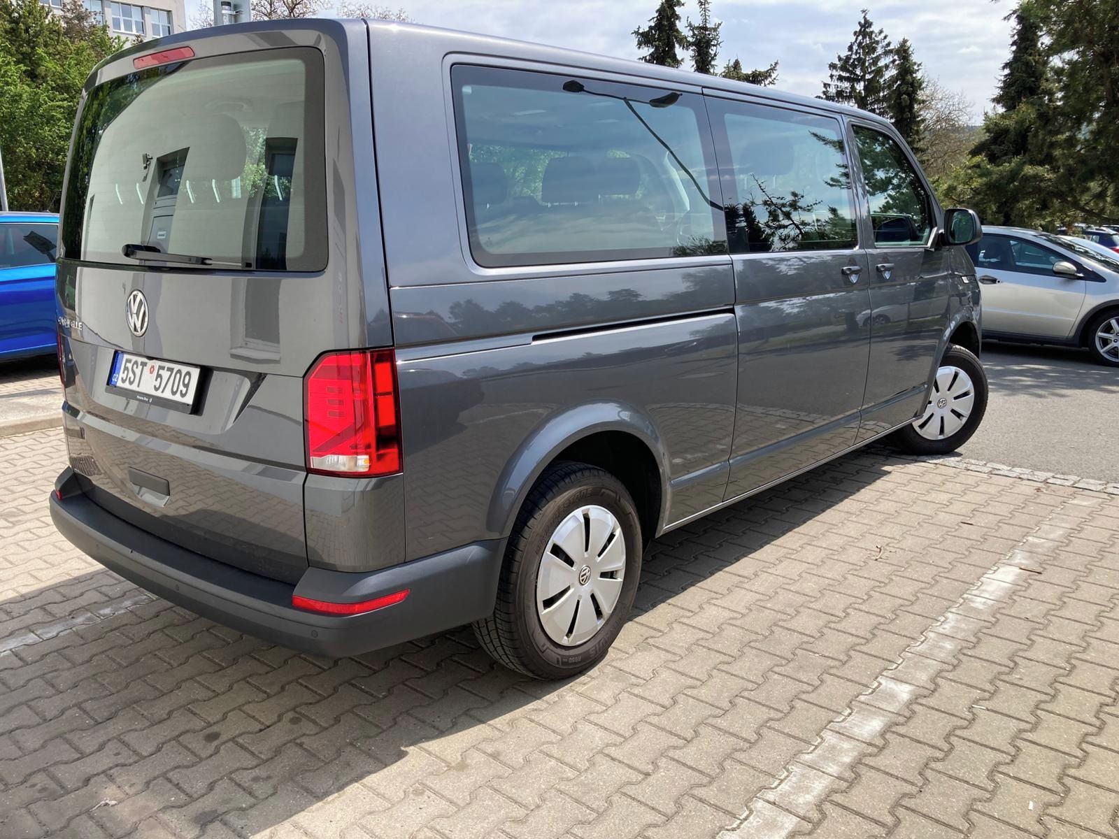 Volkswagen Caravelle, 6.1 TL TDI DR 9 míst - fotka 5