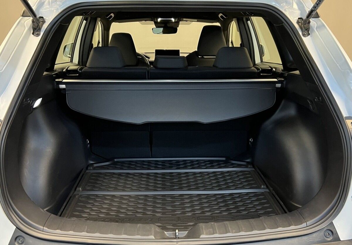 Toyota Corolla Cross, 1,8 Hybrid AT Comfort Business - fotka 6