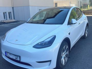 Tesla Model Y, LR AWD, 83000km