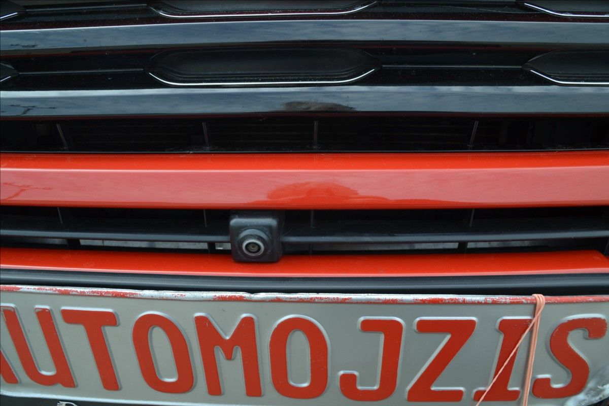 Citroën C5 Aircross, 1,6 16V 133 kW AUT DPH ČR 1.MA - fotka 6