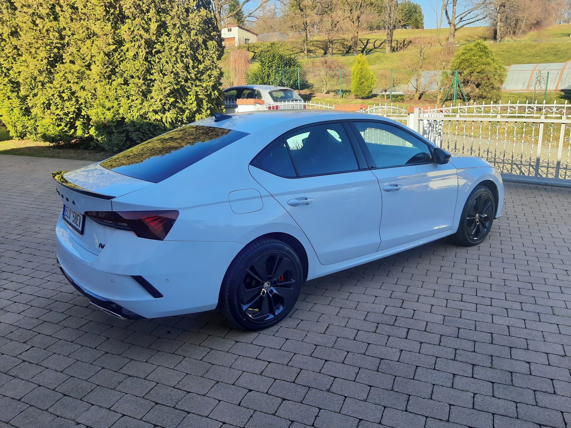 Škoda Octavia, iV RS, 1.4TSI, 180Kw, DSG, HUD - fotka 3