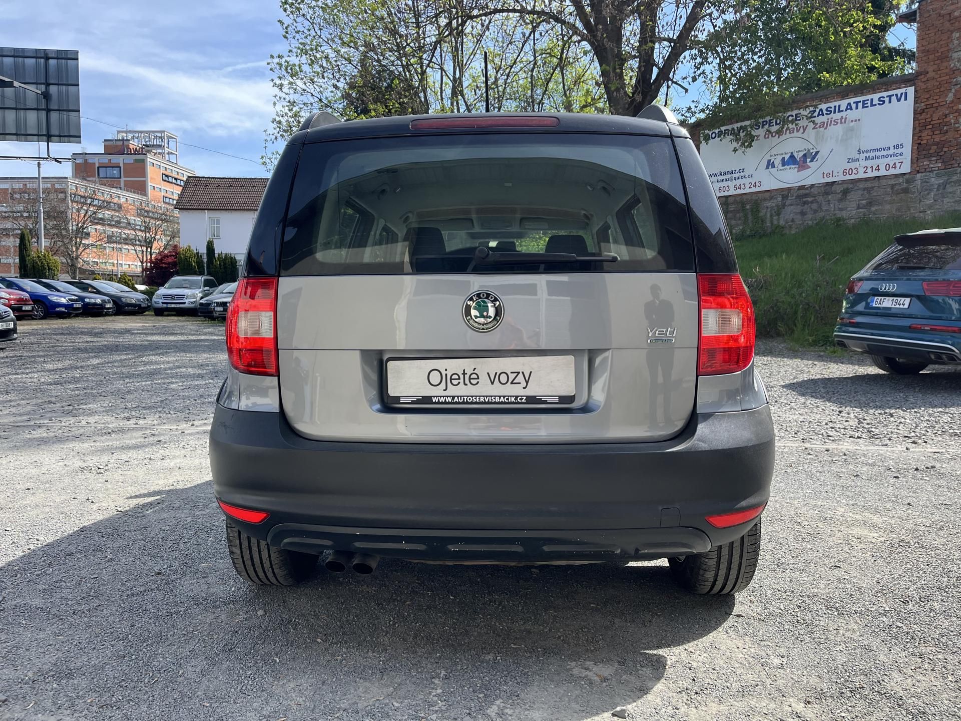 Škoda Yeti, 1,6 TDi 77 Kw BLACK EDITION - fotka 6
