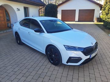 iV RS, 1.4TSI, 180Kw, DSG, HUD