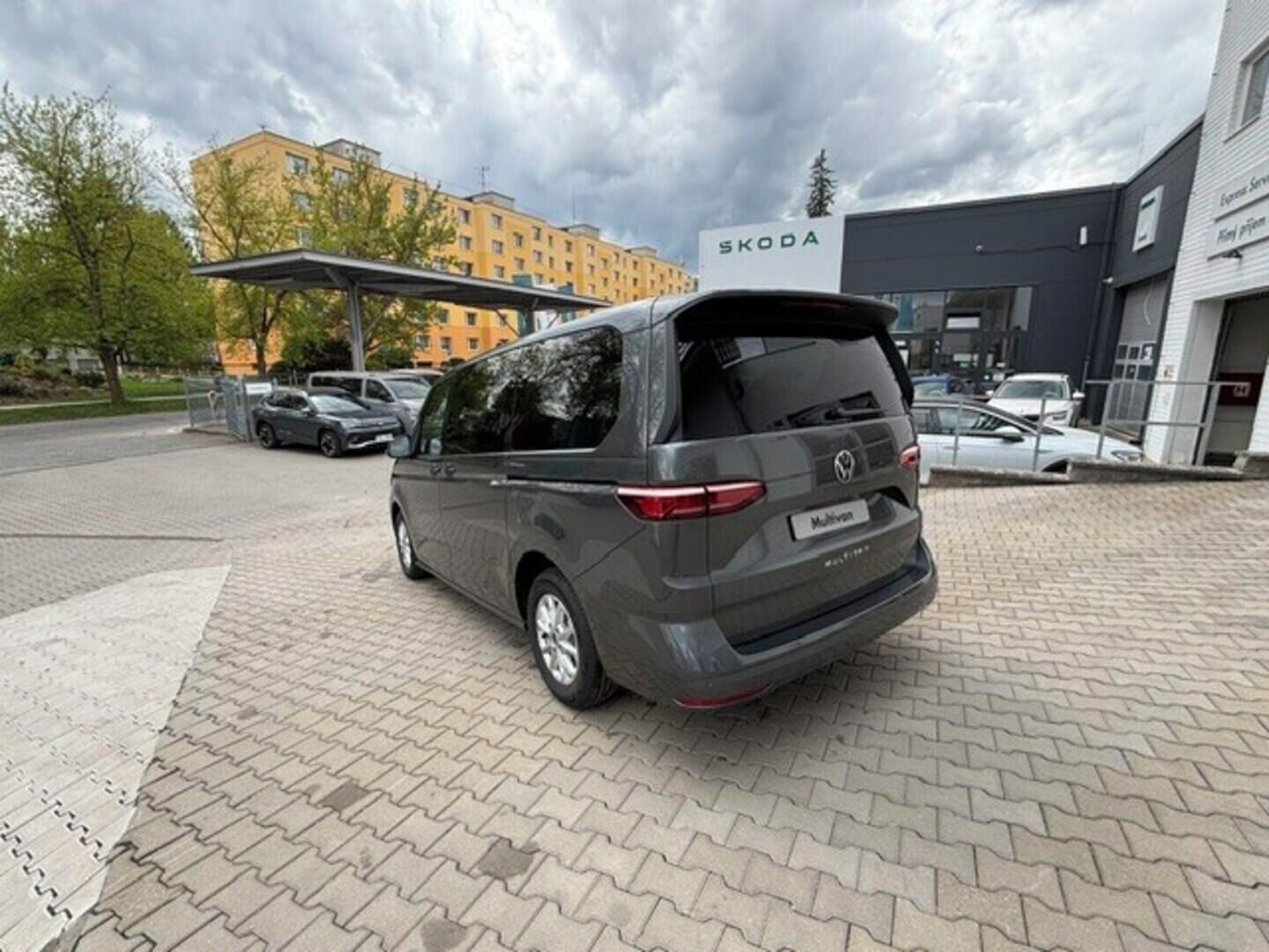 Volkswagen Multivan, Long Life 2,0 TDI 110 kW - fotka 3