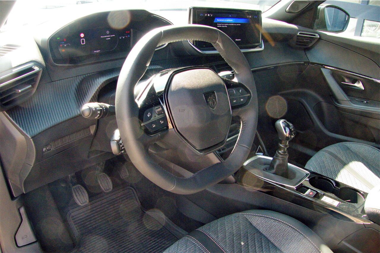Peugeot 2008, ALLURE Turbo 100 MAN6 - fotka 4