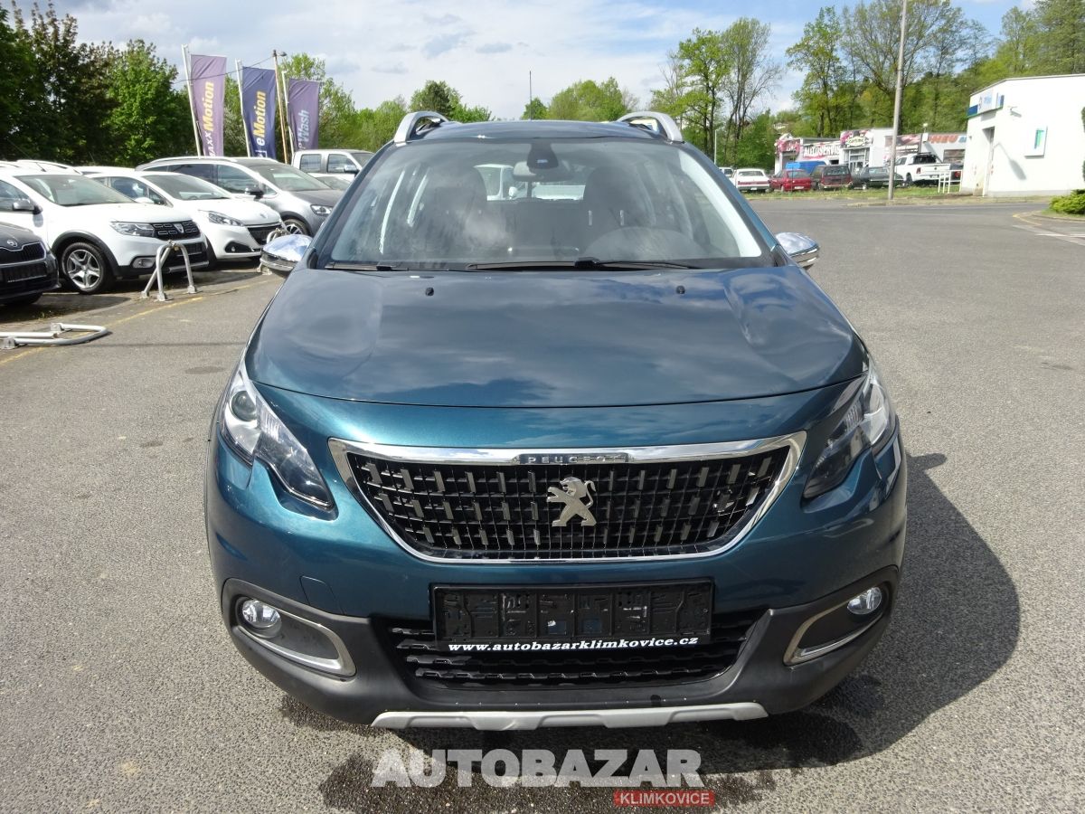 Peugeot 2008, 1,2 i PT,Allure,garance km - fotka 2