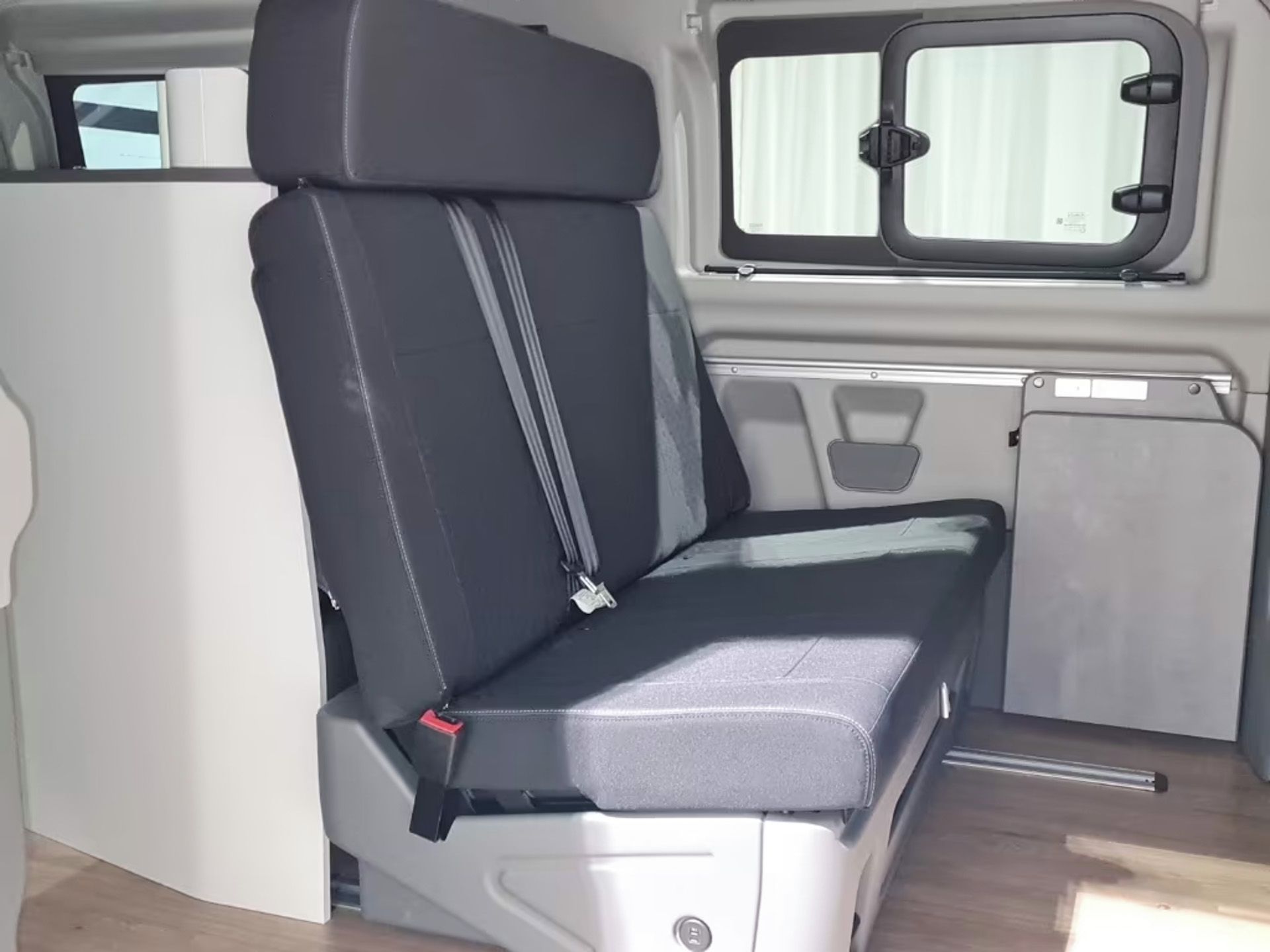 Ford Tourneo Custom, Nugget Titanium 320 L2 - fotka 5