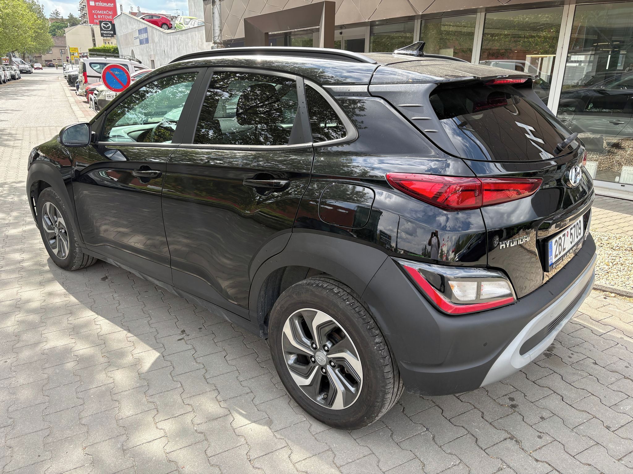 Hyundai Kona, Smart DCT 1.6 GDI HEV  77kW - fotka 2