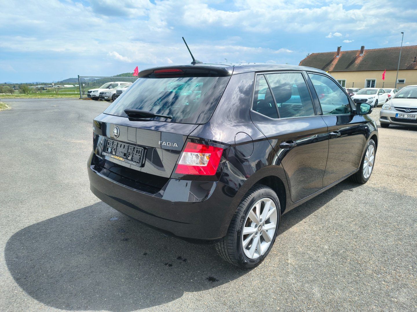 Škoda Fabia, 1,0l 55kW,vyhř.sed., aut.klima - fotka 5