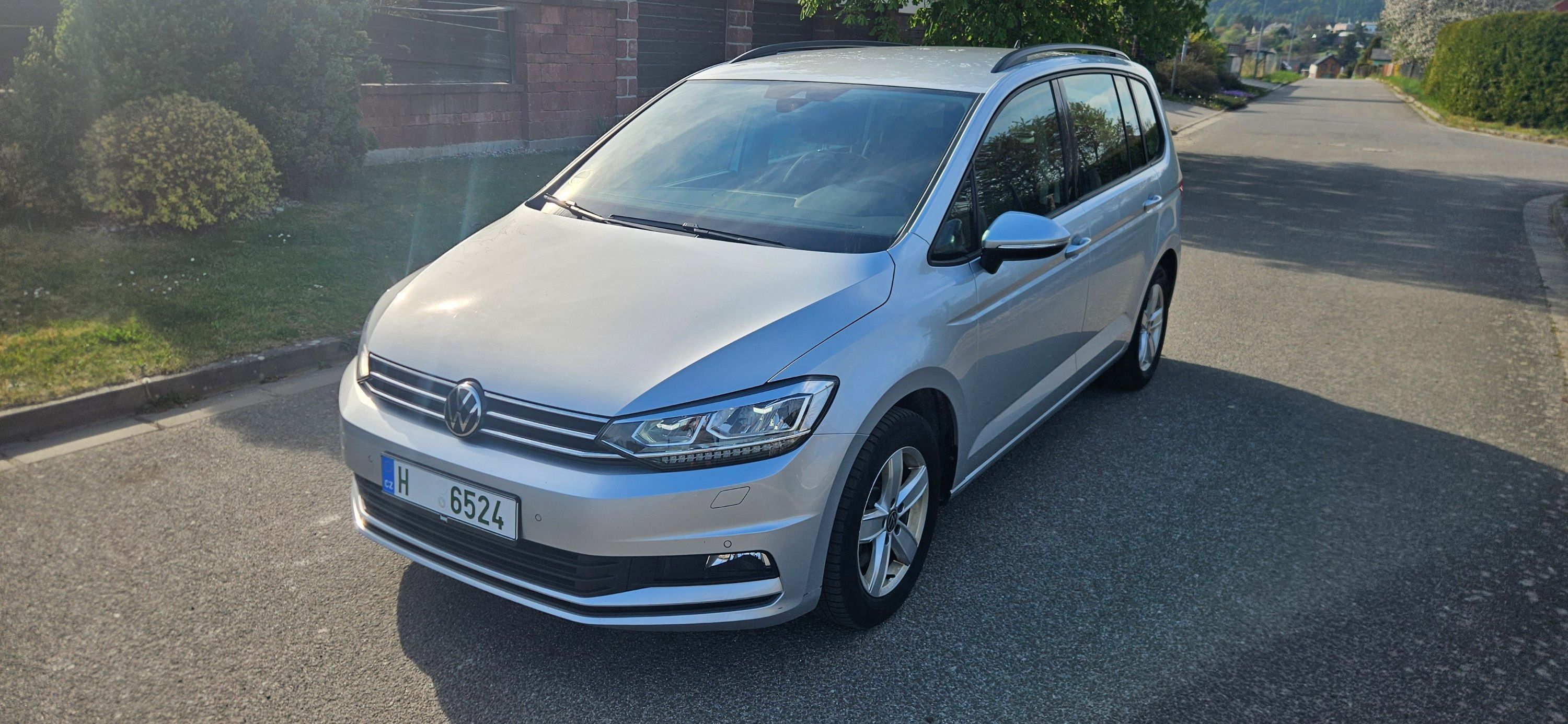 Volkswagen Touran, Comfortline 2.0 TDI 110KW DSG - fotka 2