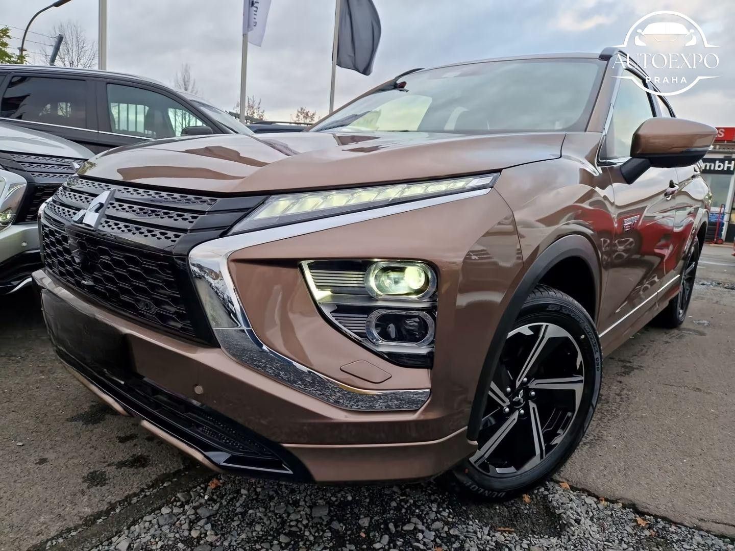 Mitsubishi Eclipse Cross, Plug-In Hybrid Select Navi LED - fotka 6