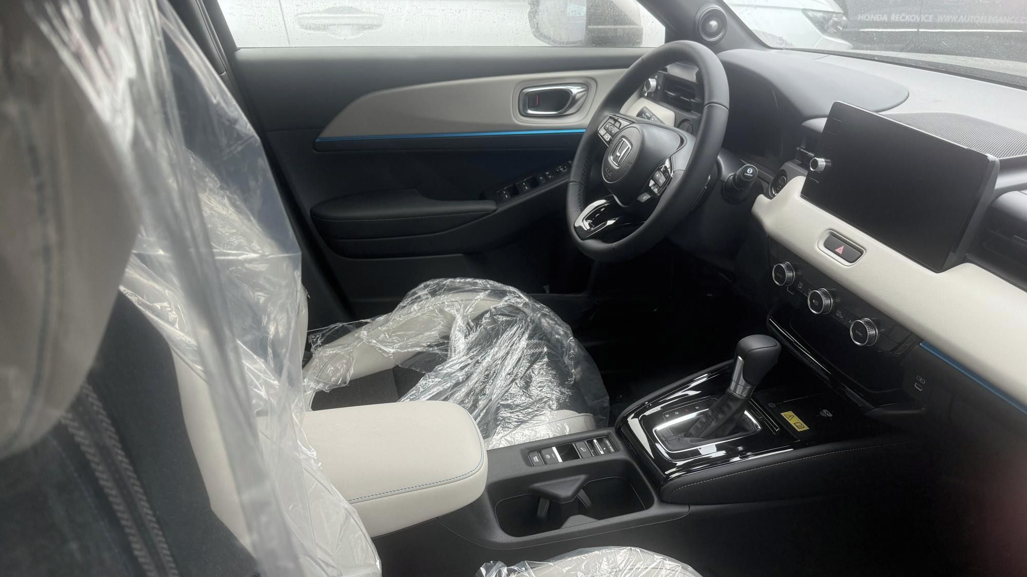 Honda HR-V, 1.5 e:HEV Advance Style Plus - fotka 4