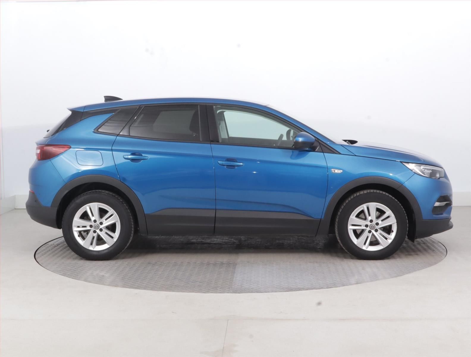 Opel Grandland X, 1.5 CDTI, Edition, Automat - fotka 6