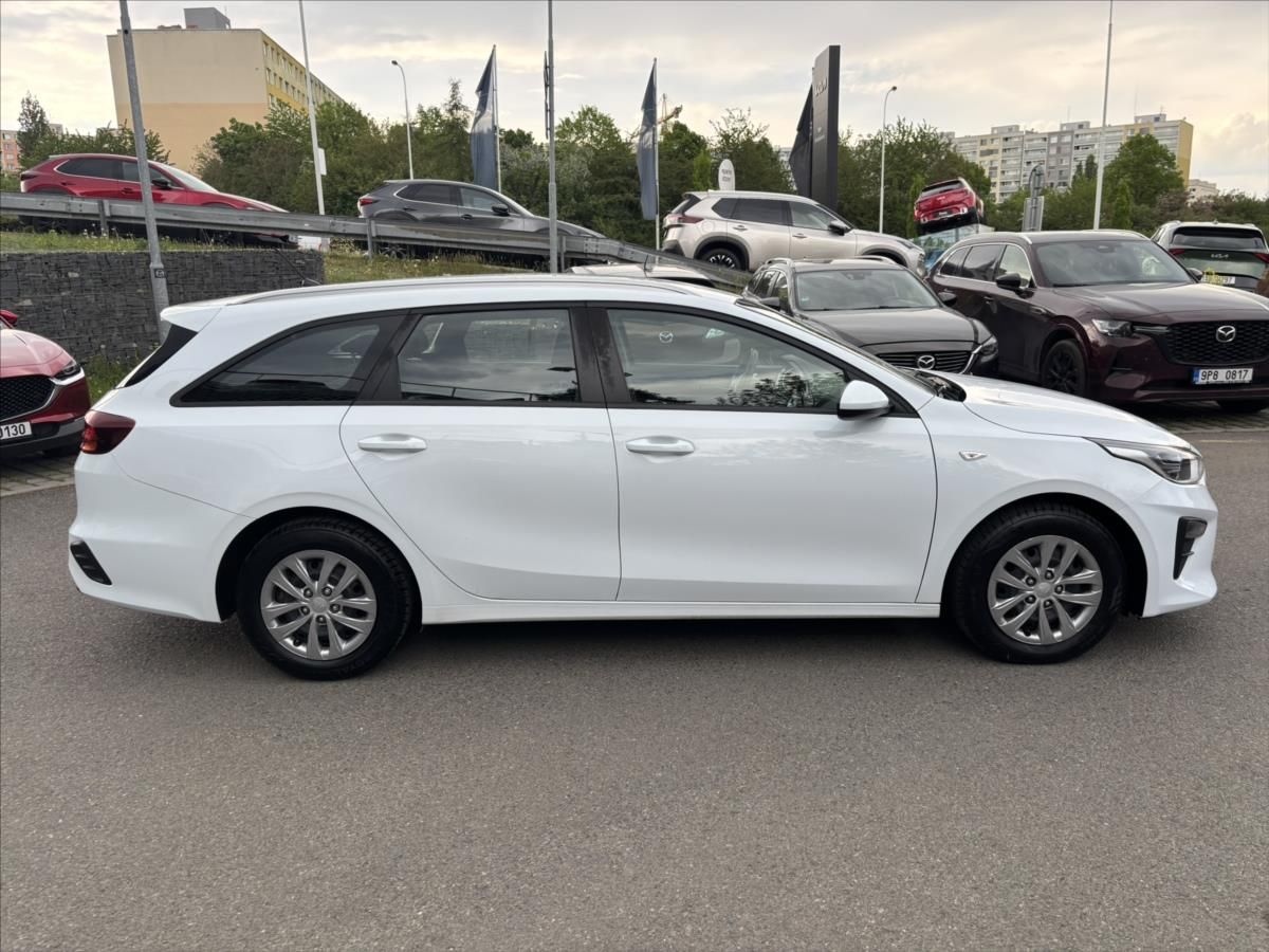 Kia Cee´d, 1,4 TGDi 103kW Fresh ZÁRUKA - fotka 6