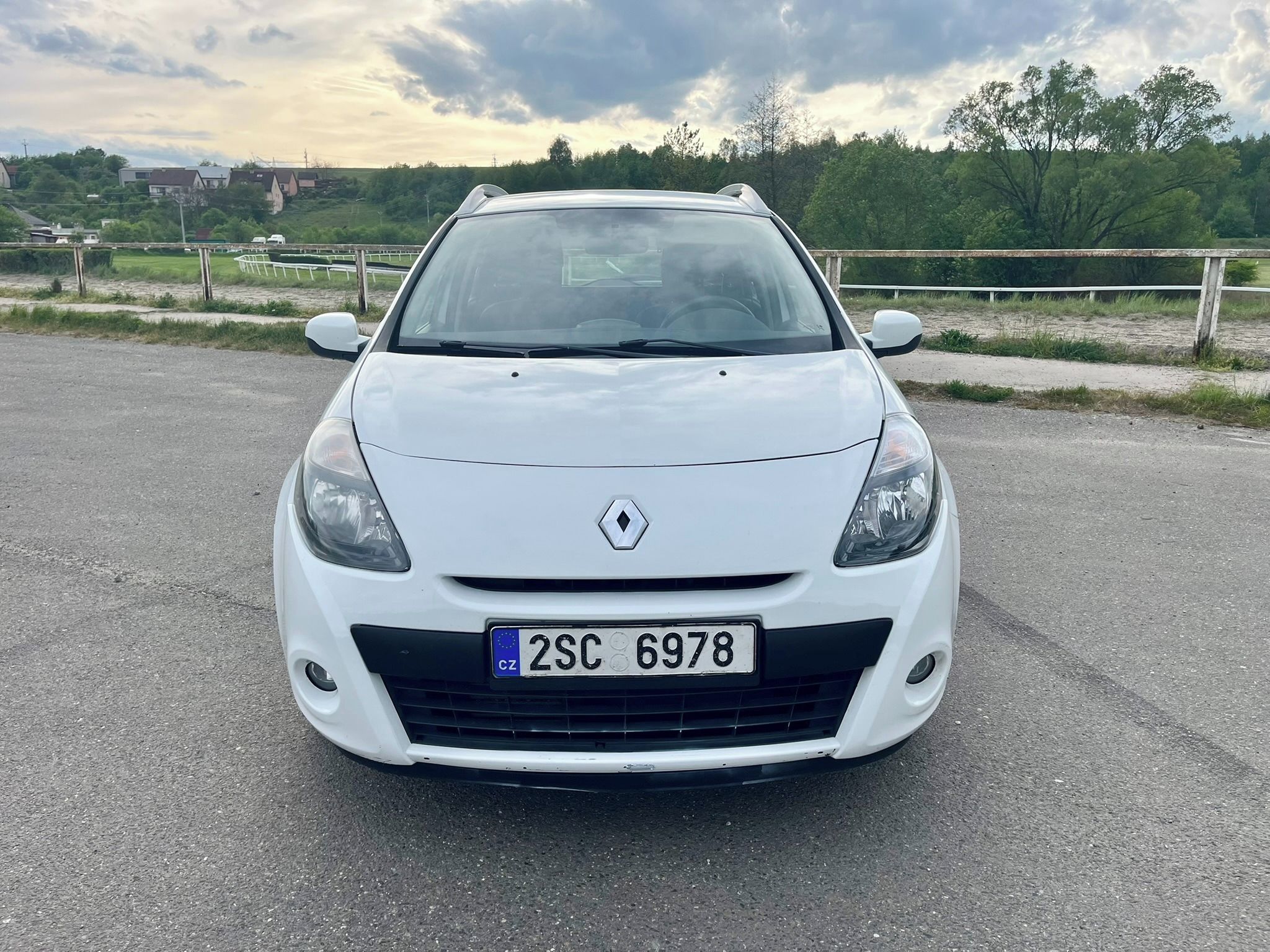 Renault Clio, 1.5 dCi, AC - fotka 2