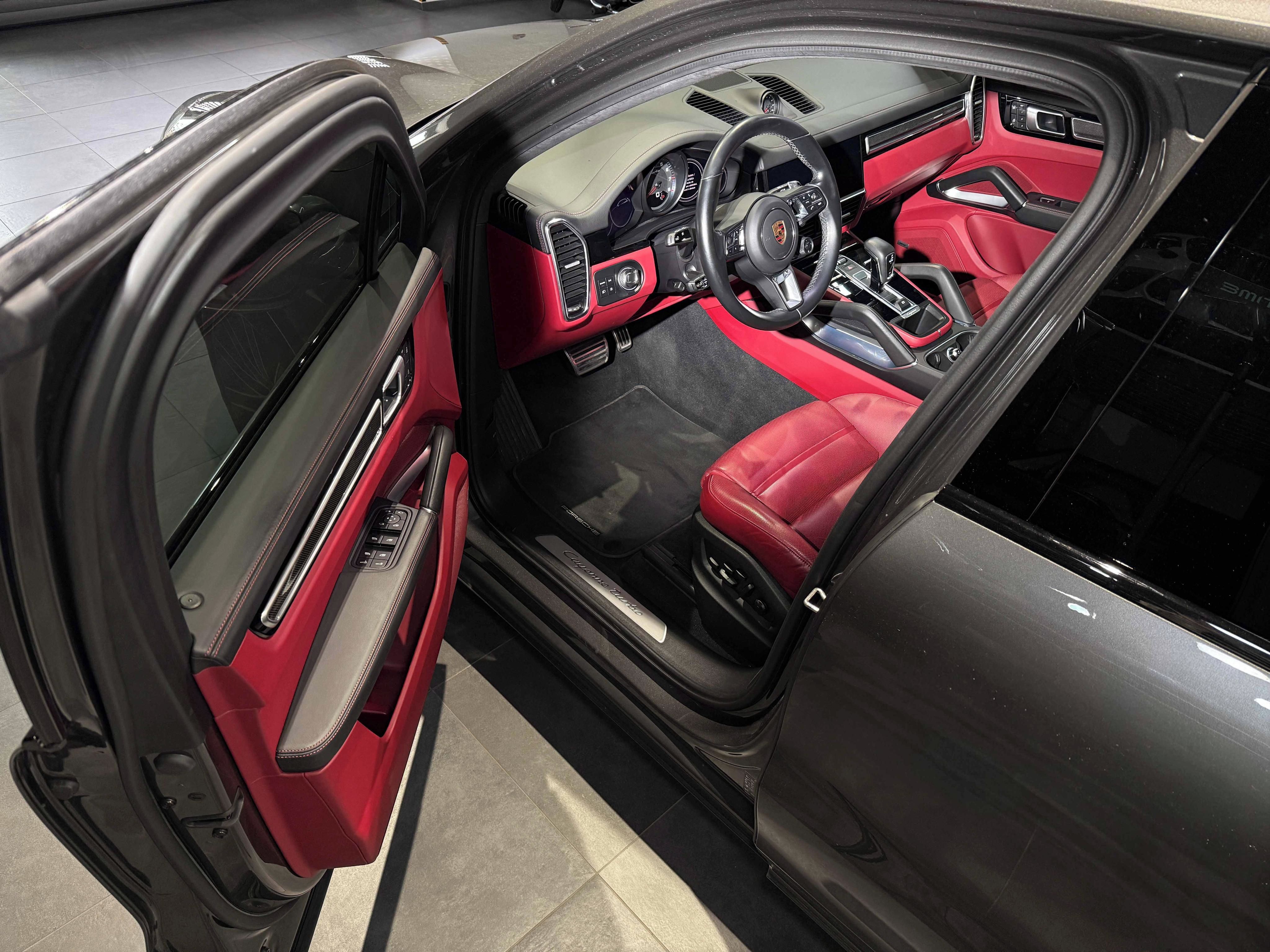Porsche Cayenne, Turbo*PPF*Záruka*PCCB*Matrix - fotka 5