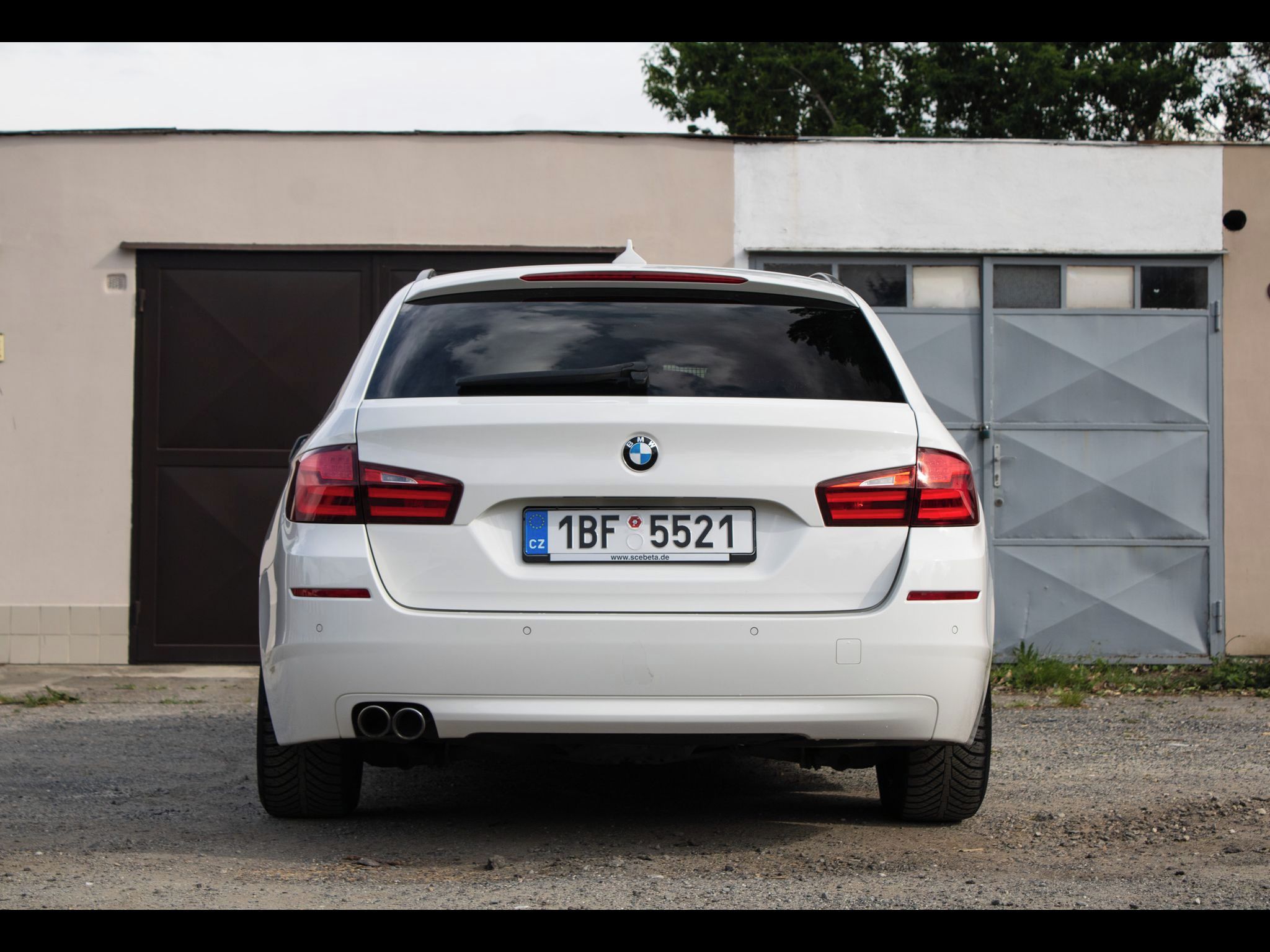 BMW Řada 5 - fotka 6