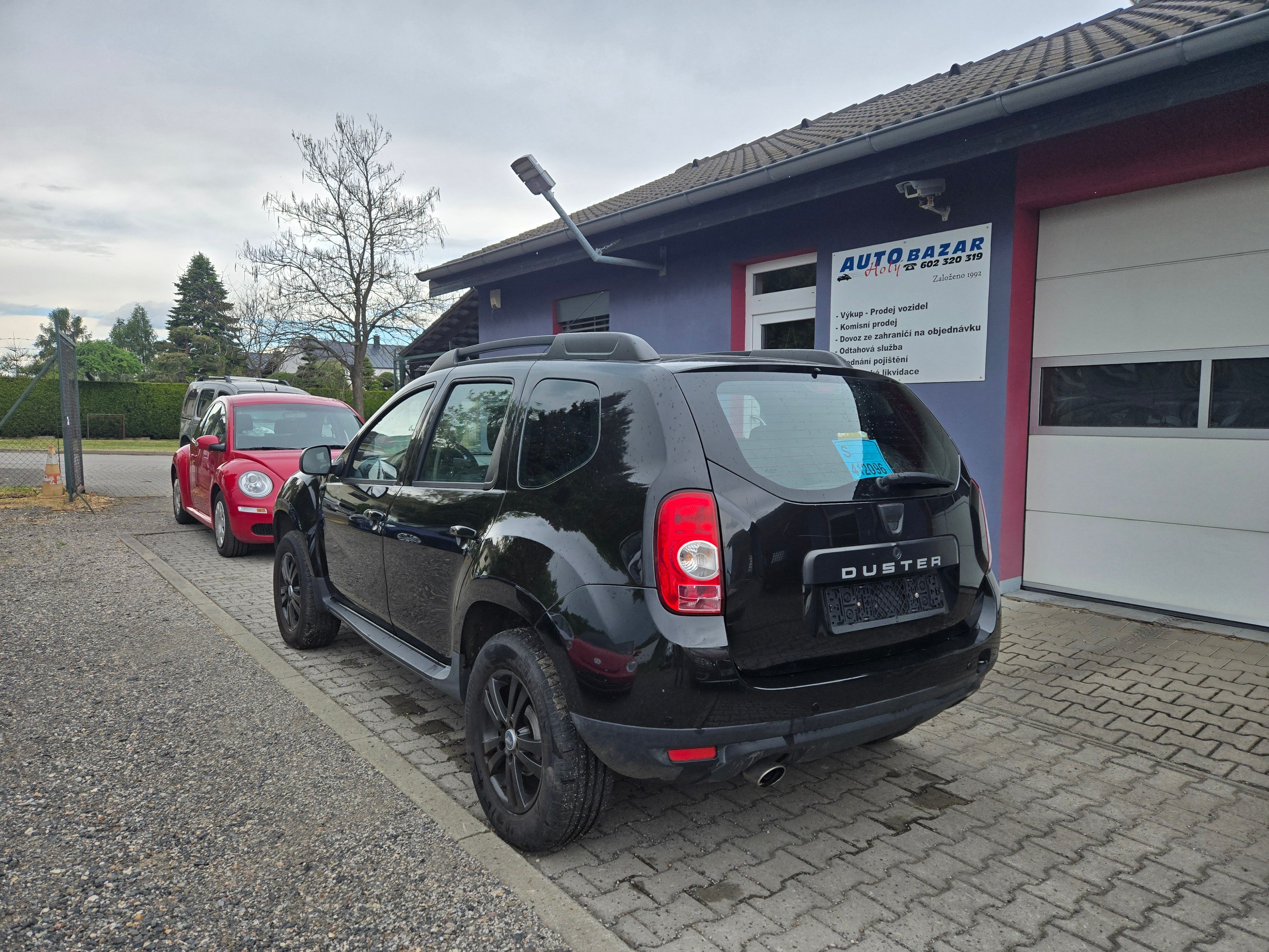 Dacia Duster, 1,6 16V Laureate+zimní kola - fotka 4