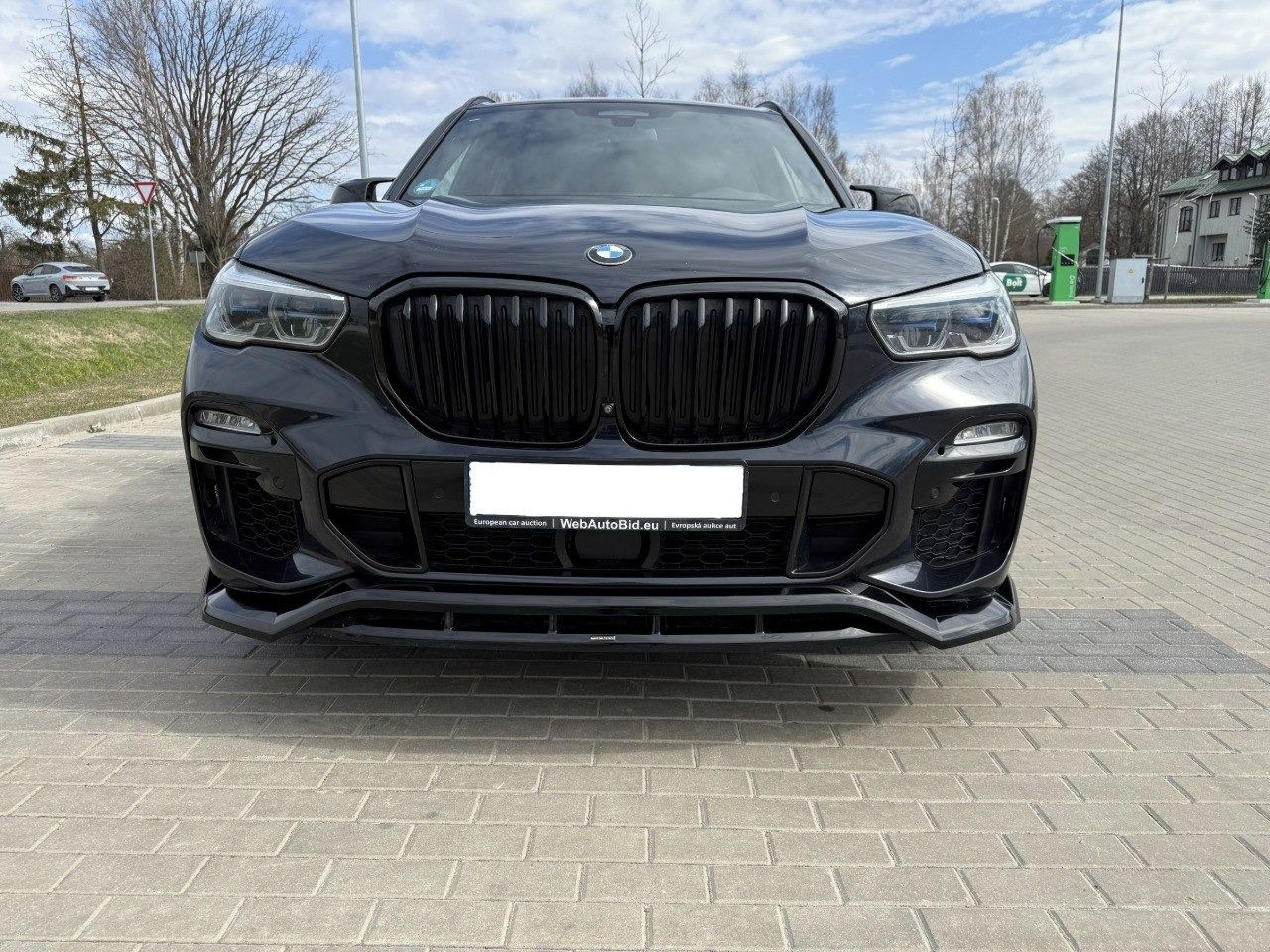 BMW X5, M50 i Sport xDrive - fotka 2