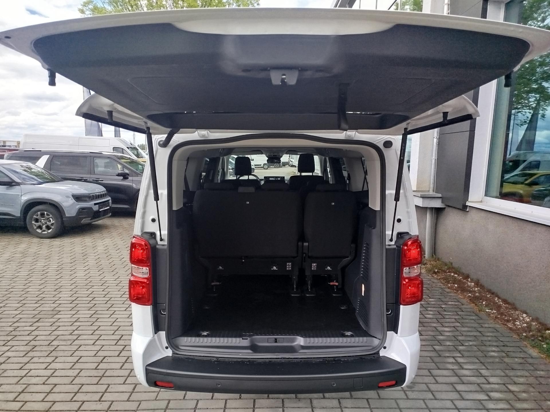 Fiat Ulysse, 2,2 Mtj ICON L3 8AT - fotka 6