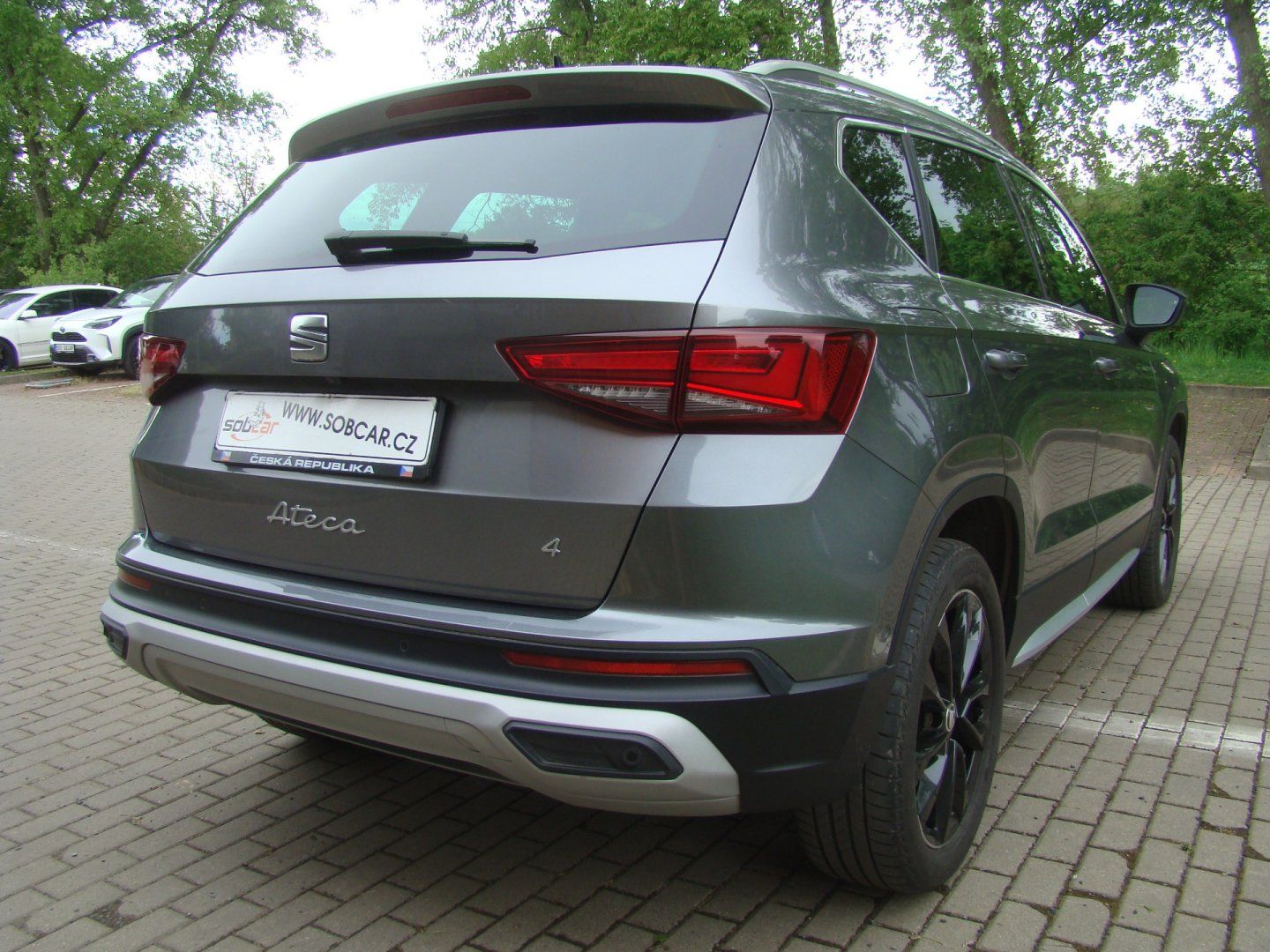 Seat Ateca, 2.0TDi 4x4 DSG WEBASTO - fotka 4