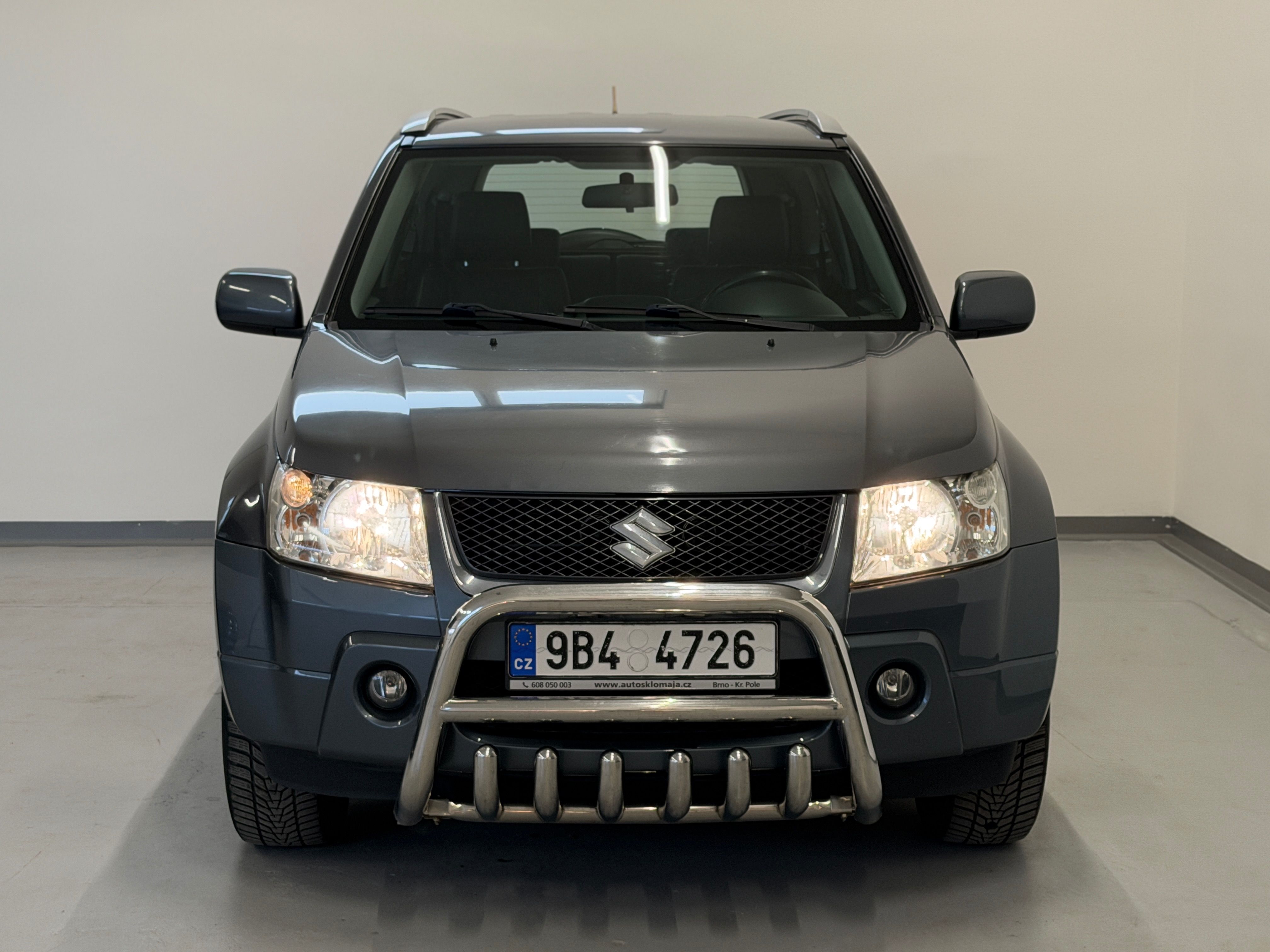 Suzuki Grand Vitara, 1.6 78 kW 4x4 / 3dv. / ČR - fotka 3