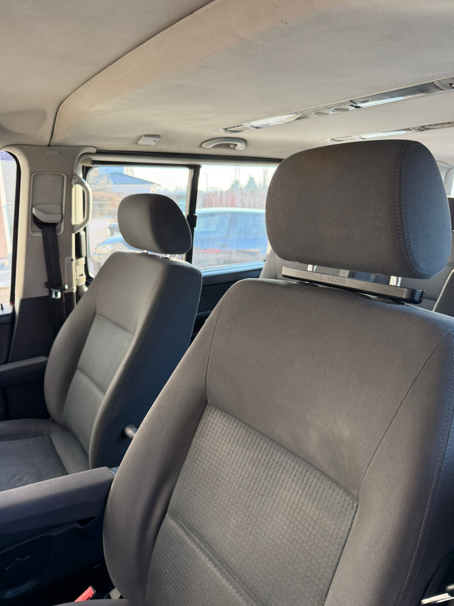 Volkswagen Multivan, 2.5 TDI 96 kW 7 míst webasto - fotka 6