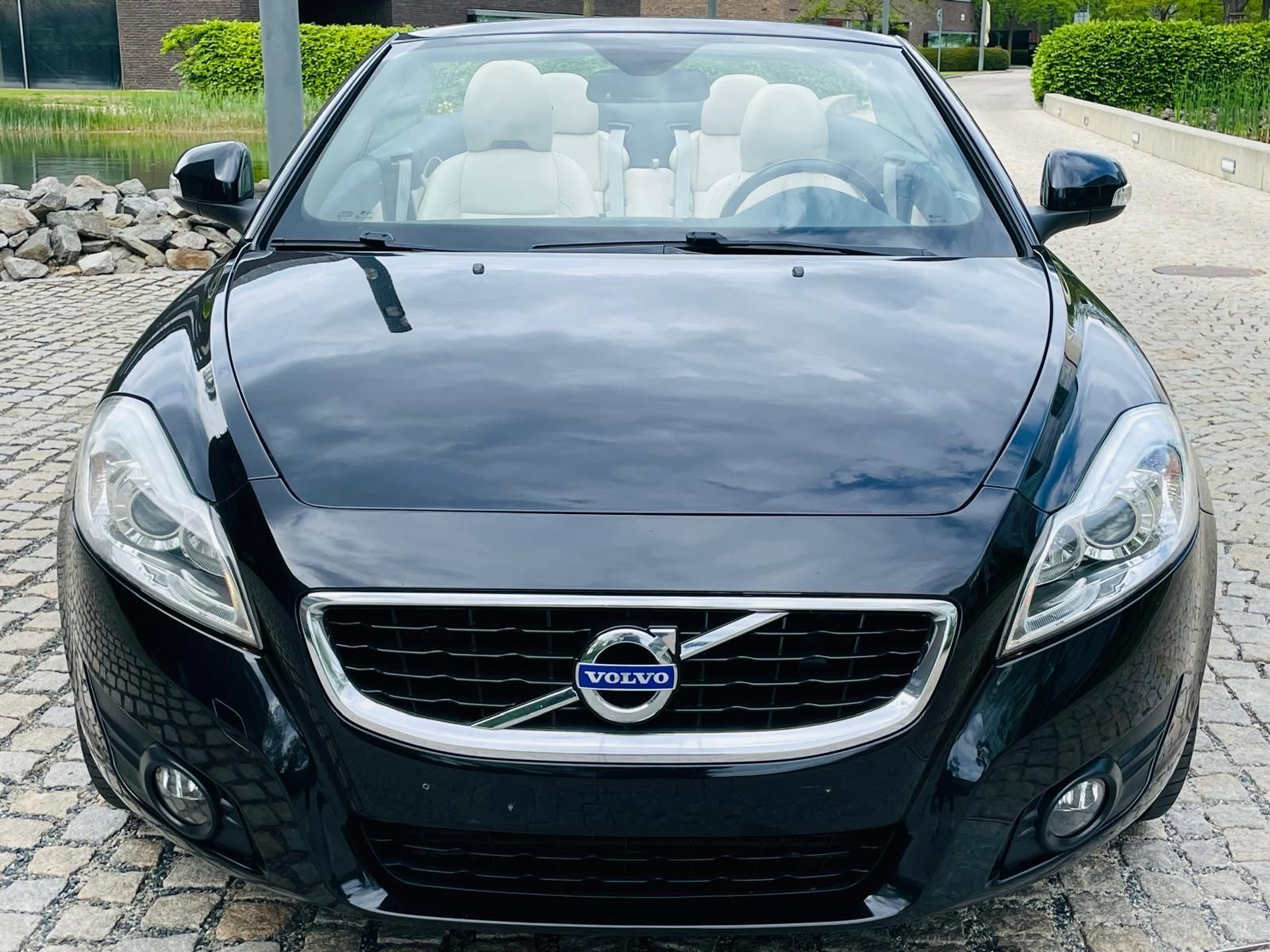 Volvo C70, 2.0 D3 5VÁLEC VÝHŘEV SERVISKA - fotka 6