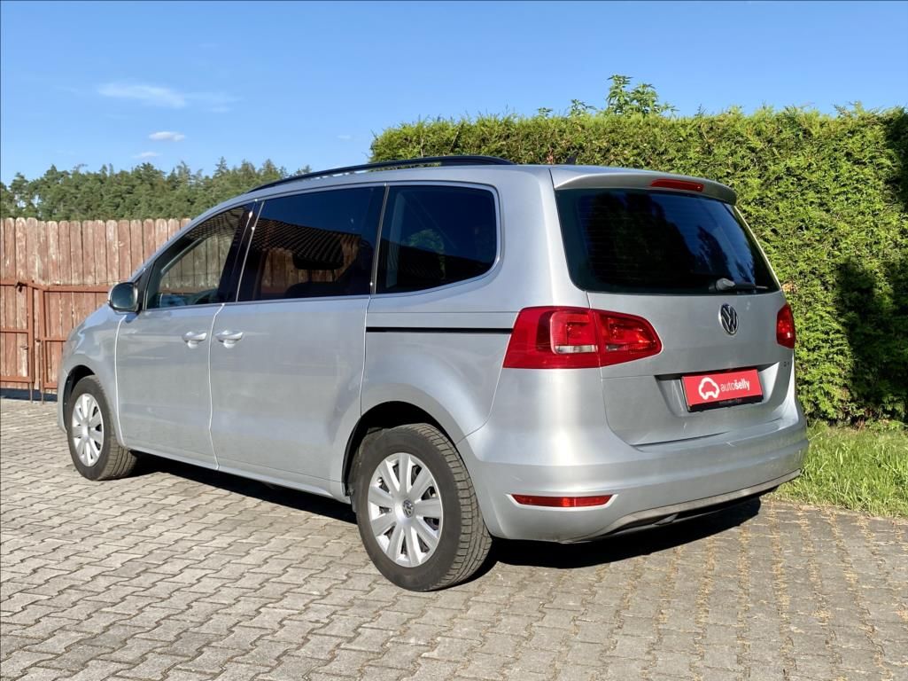 Volkswagen Sharan, 2,0 TDI 103kW / DSG / VÝHŘEV - fotka 3