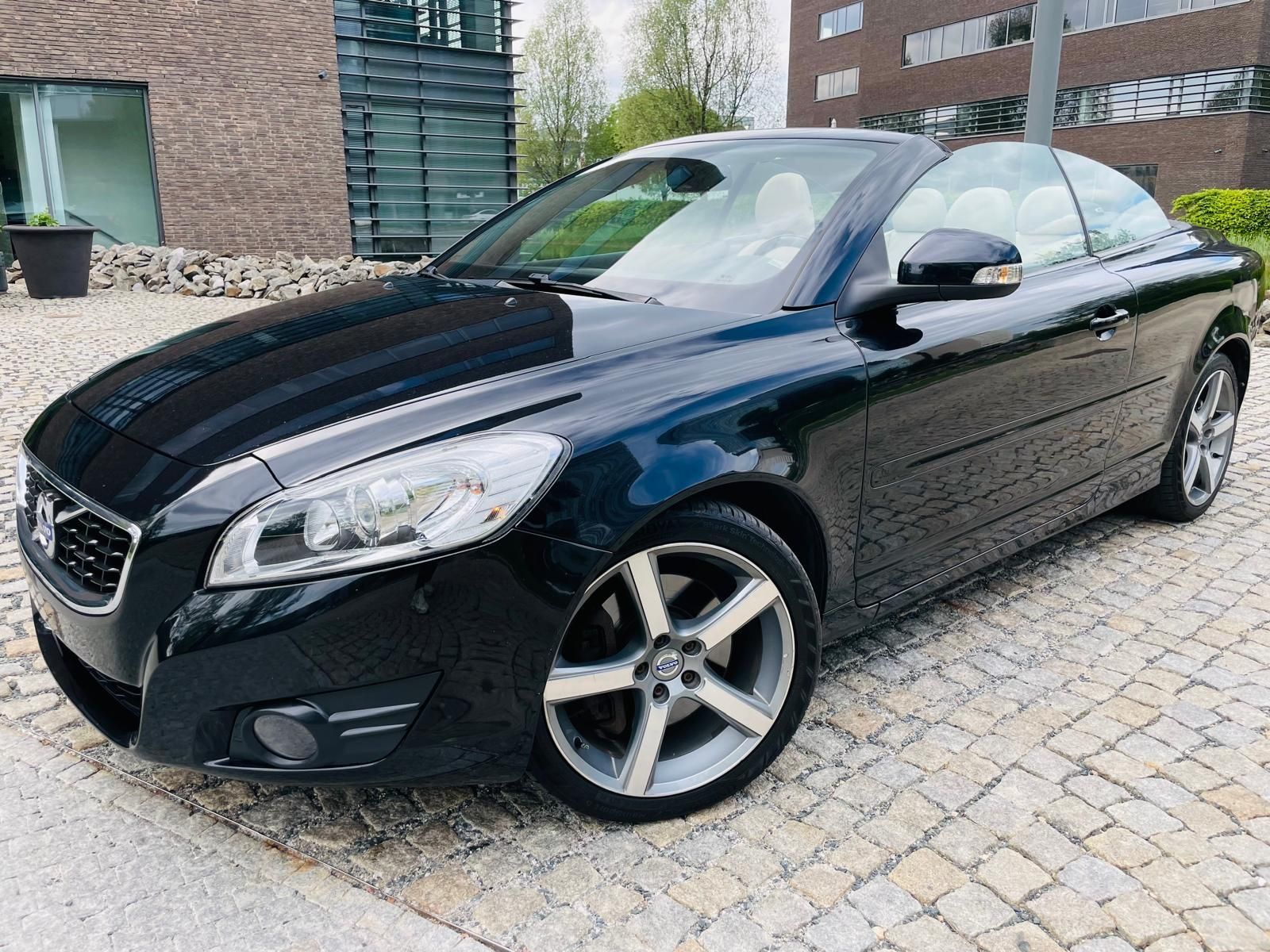 Volvo C70, 2.0 D3 5VÁLEC VÝHŘEV SERVISKA - fotka 3