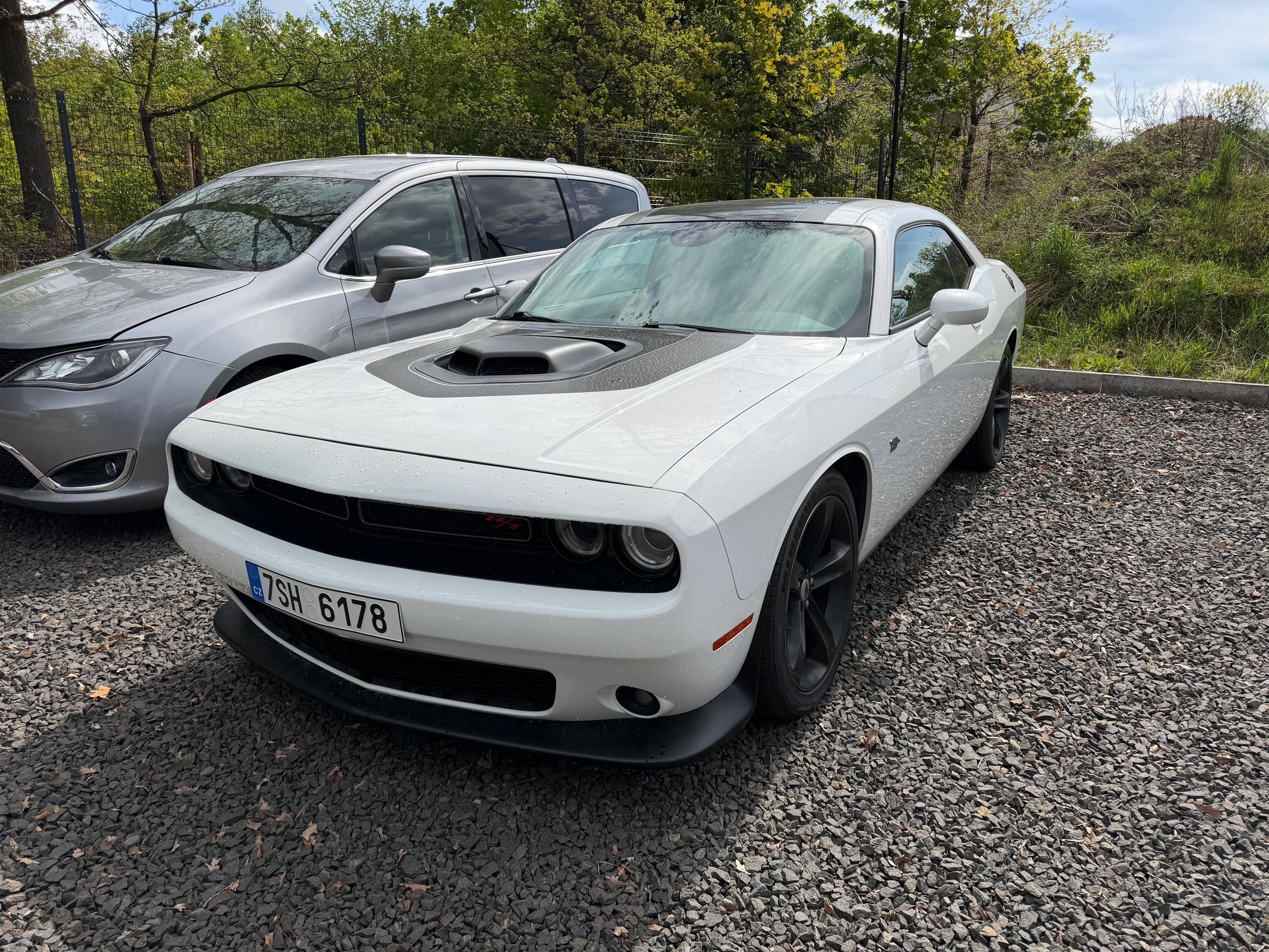 Dodge Challenger, 5.7 V8 HEMI - Shaker - DPH