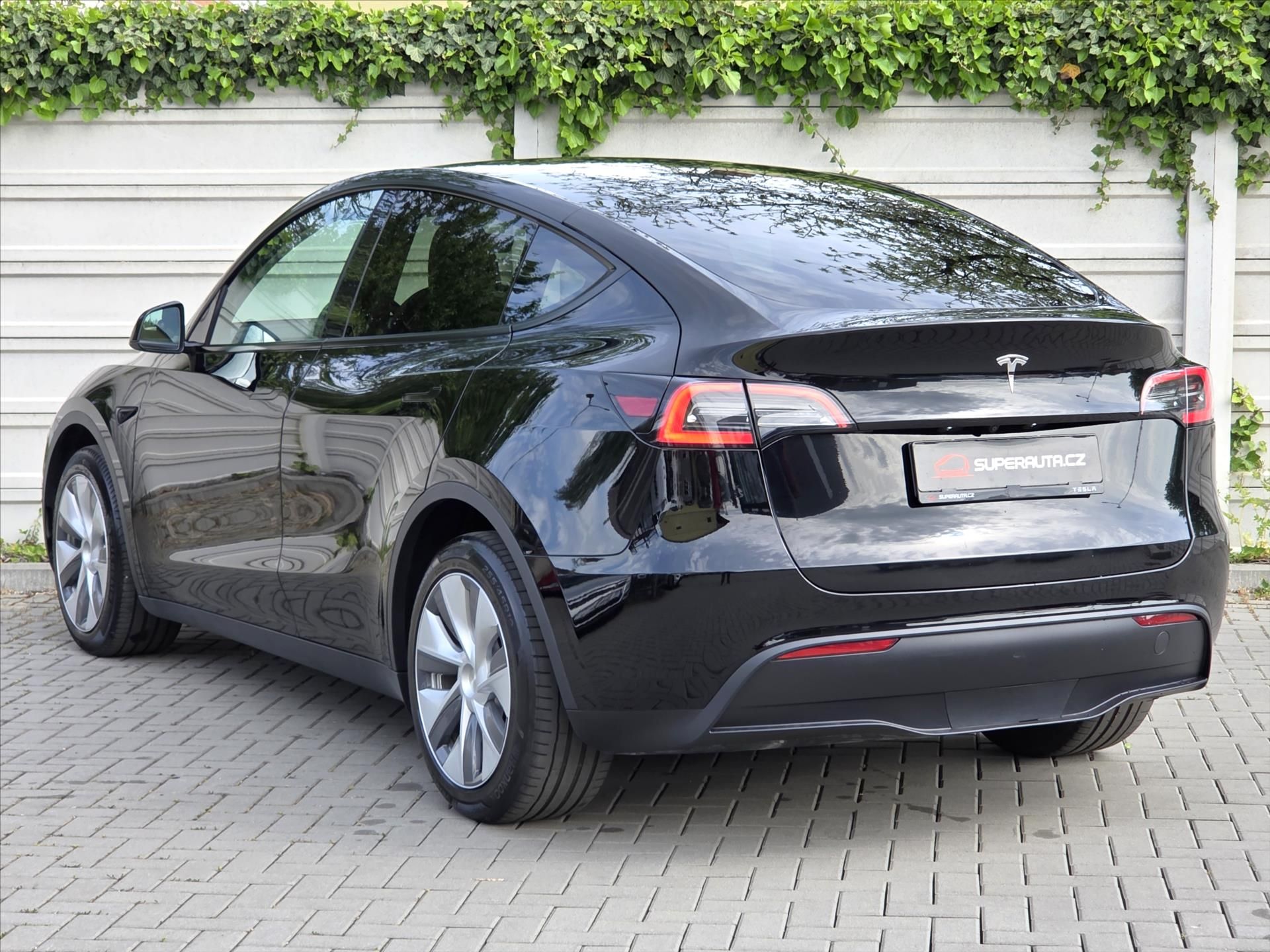 Tesla Model Y, 378kW 4x4 LR Tažné z. 1.maj  A - fotka 5