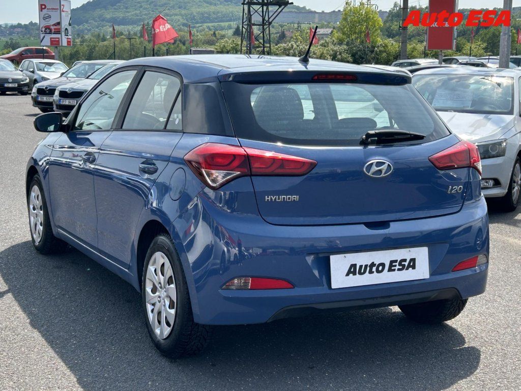 Hyundai i20, 1.2i,1.maj,ČR - fotka 6