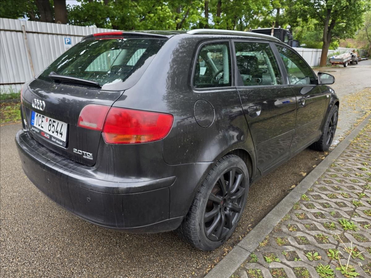 Audi A3, 2,0 2.0TDI 103KW QUATTRO DIGI. - fotka 6