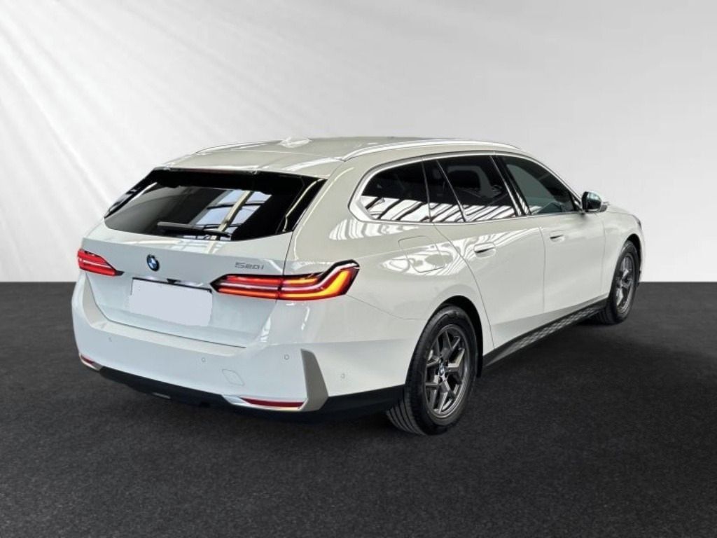 BMW Řada 5, 520 i Touring*Kůže*360° kamera - fotka 2