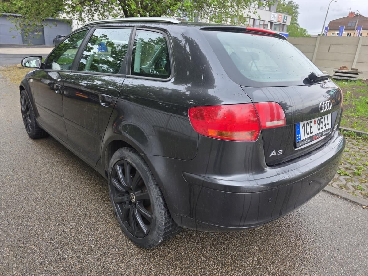Audi A3, 2,0 2.0TDI 103KW QUATTRO DIGI. - fotka 4