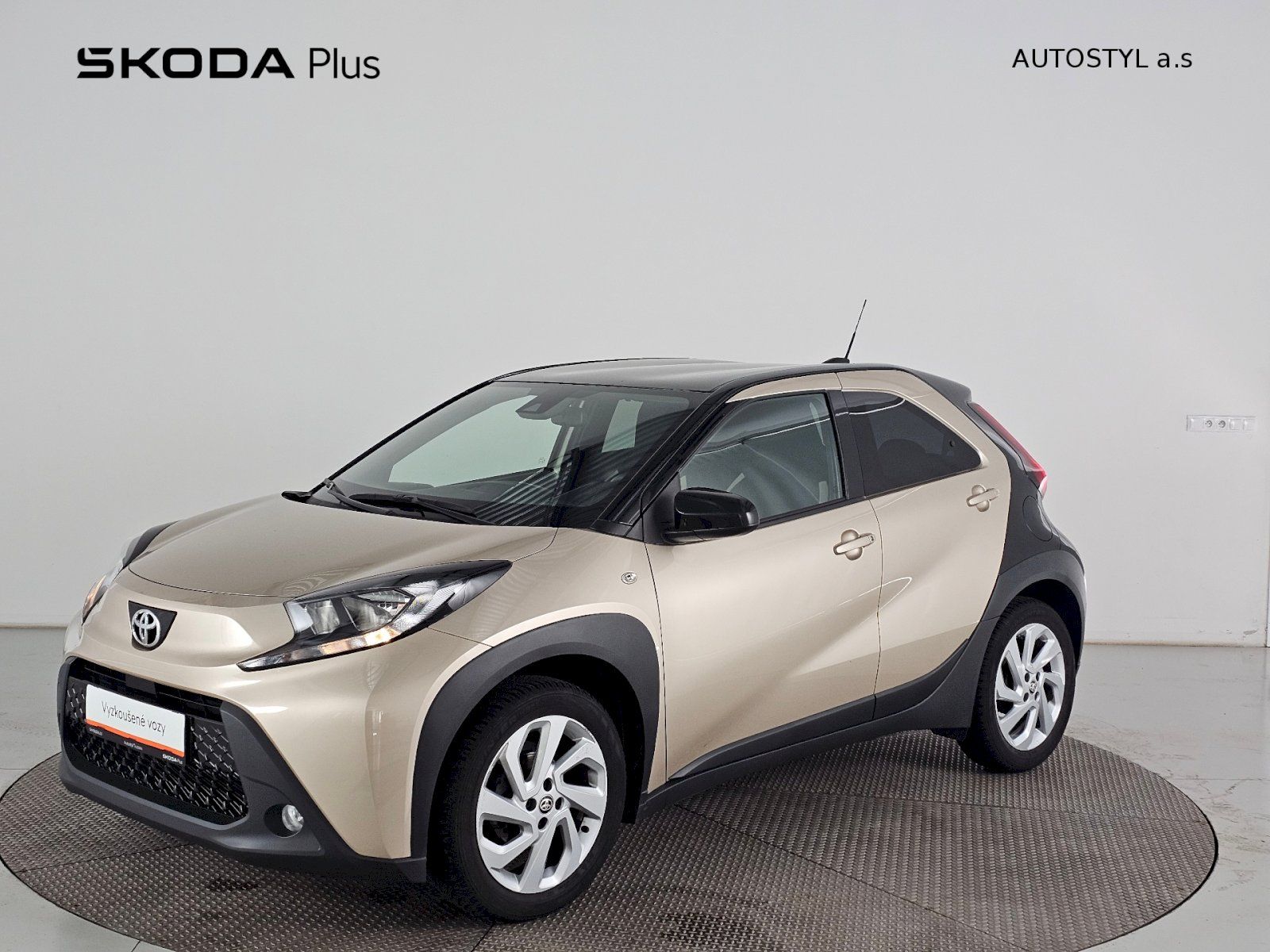 Toyota Aygo, x 1.0i AUT STYLE