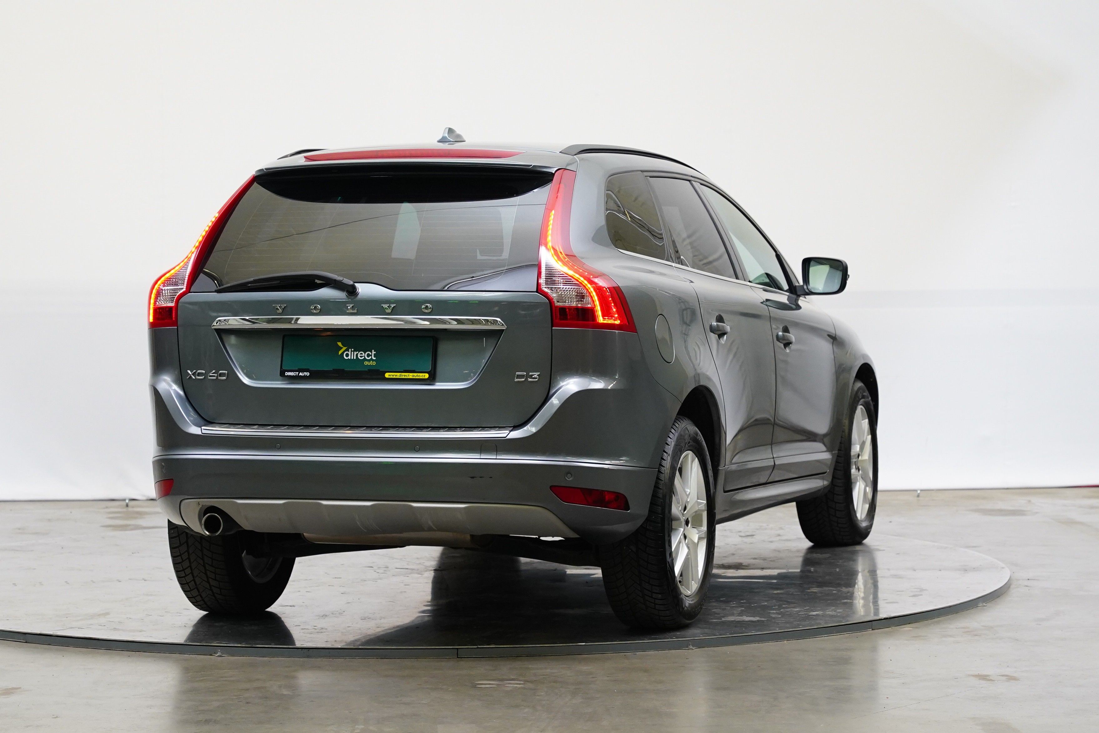 Volvo XC60, 2.0 D3 110 kW Momentum - fotka 2