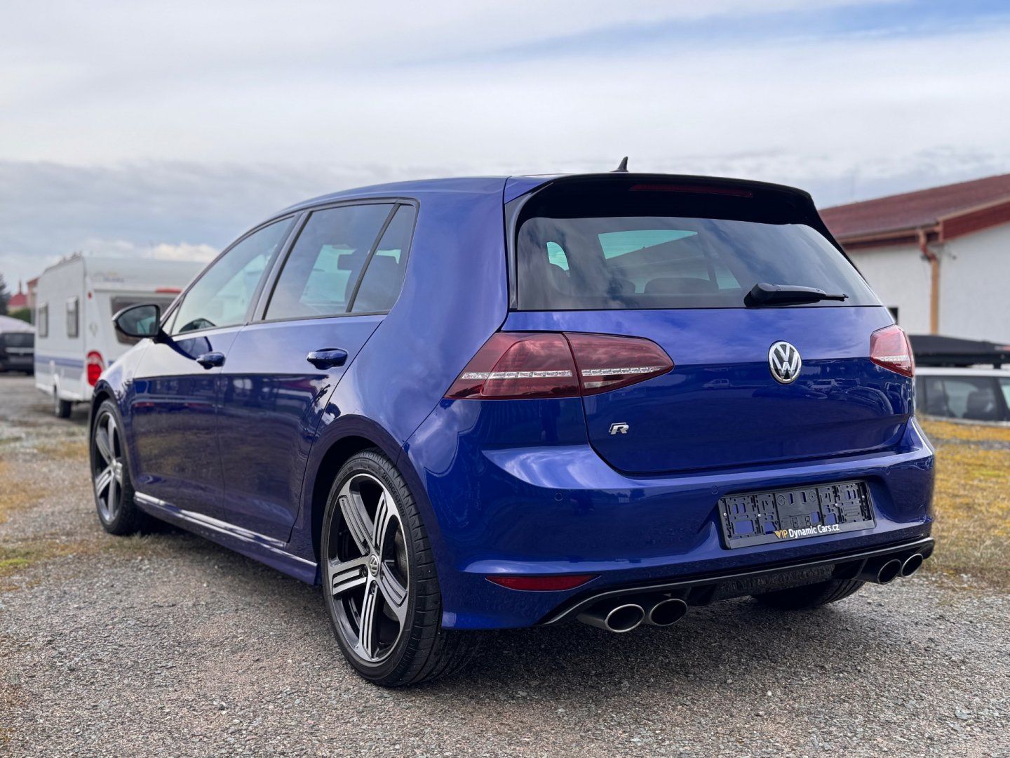 Volkswagen Golf, 2.0 TSI R DSG 221 kw 4motion - fotka 5