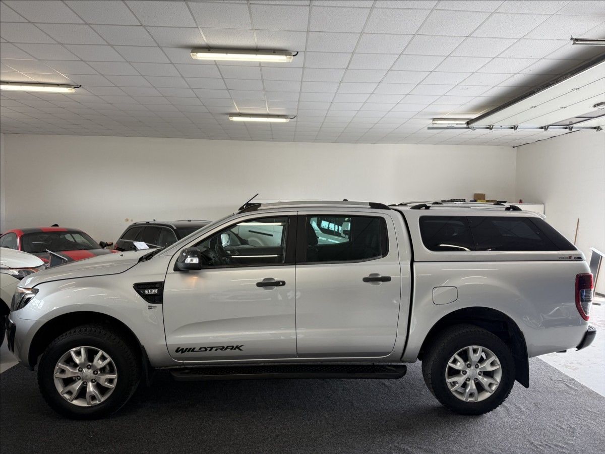 Ford Ranger, 3,2 Wildtrak,AT,Hardtop,po ser - fotka 3