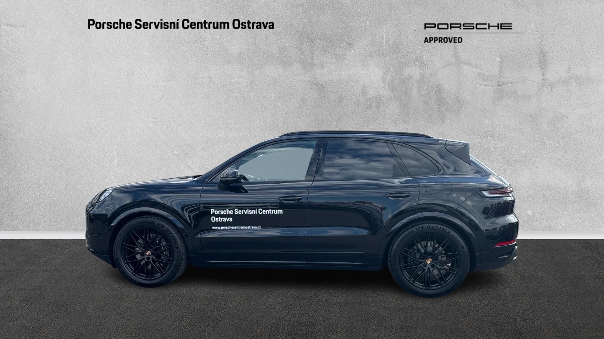 Porsche Cayenne, E-Hybrid Black Edition - fotka 3