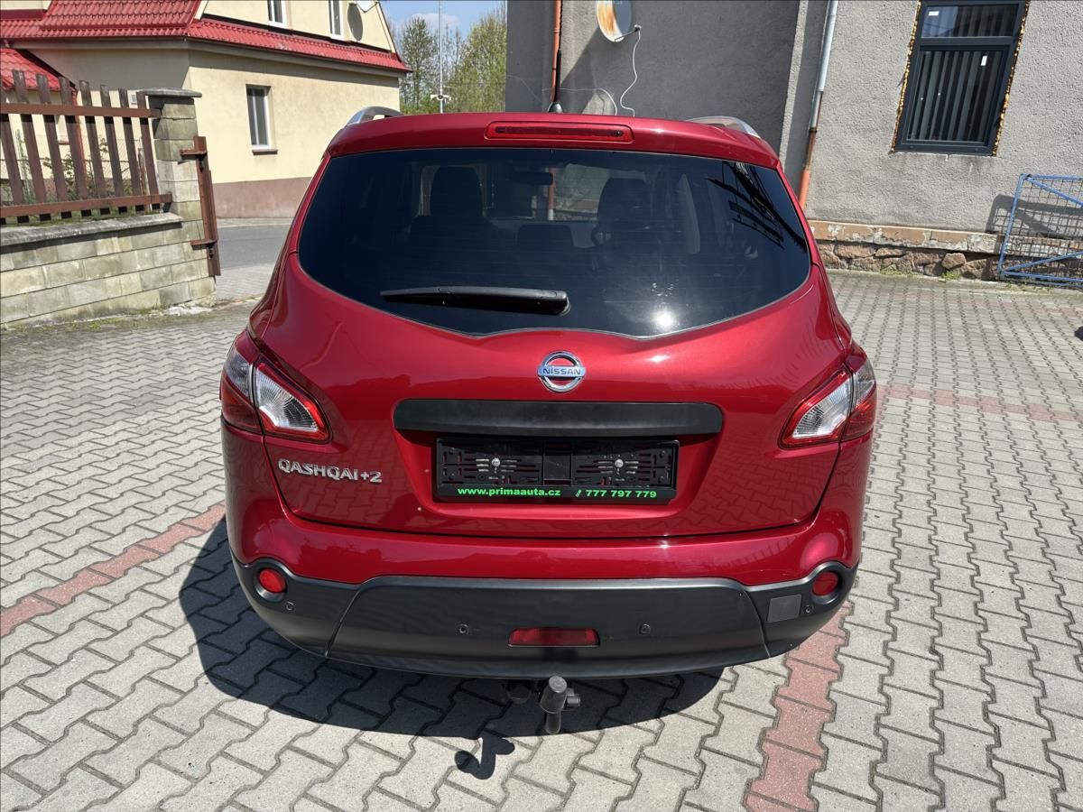 Nissan Qashqai, 2,0 +2 4x4 7.Míst - fotka 4