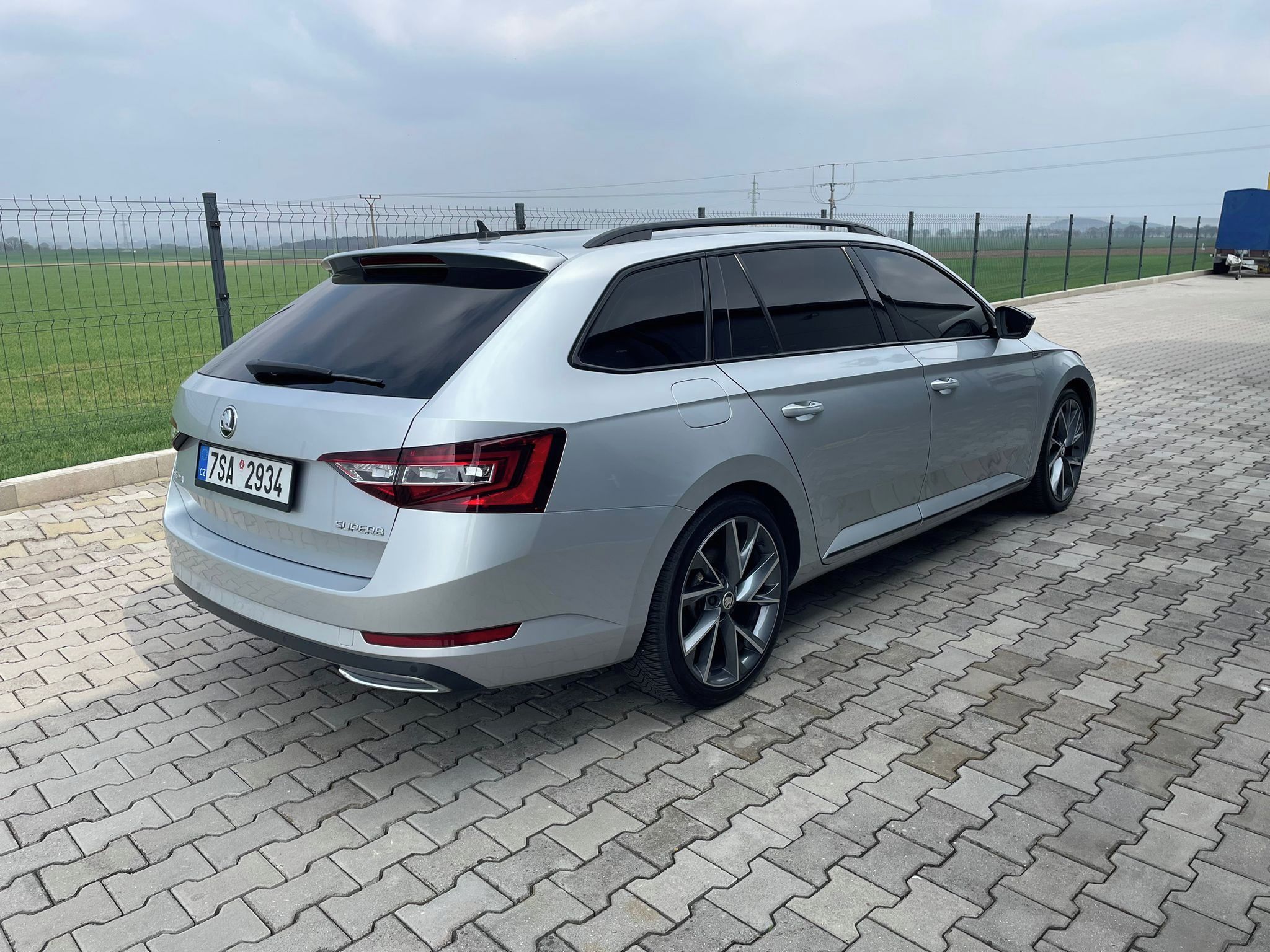 Škoda Superb, Sportline 2.0Tdi DSG WEBASTO - fotka 3