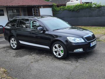2.0*TDI*AUT*KLIMA*TAŽNÉ*ALU*