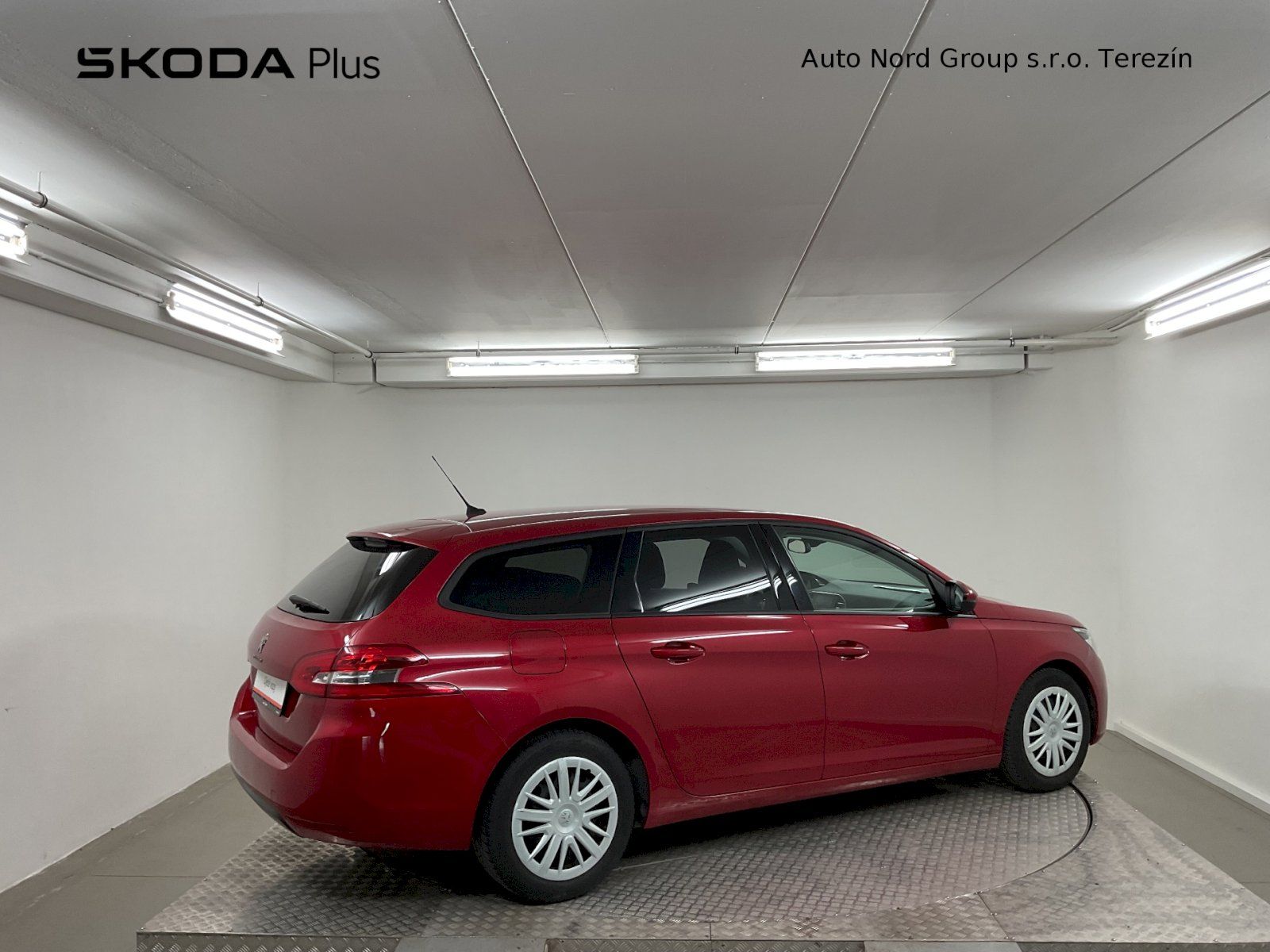 Peugeot 308, SW ACTIVE 1.2 PureTech - fotka 2