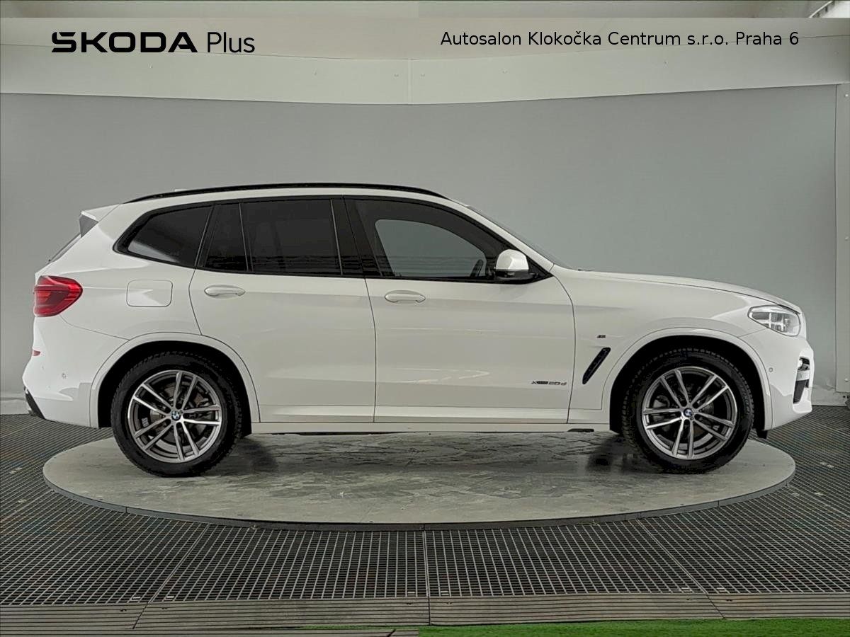 BMW X3, XDrive 20D140 kW M paket Panor - fotka 3